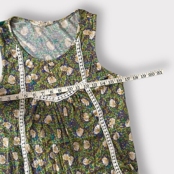 Moon & Sky Floral Tank Top Medium - Picture 7 of 7